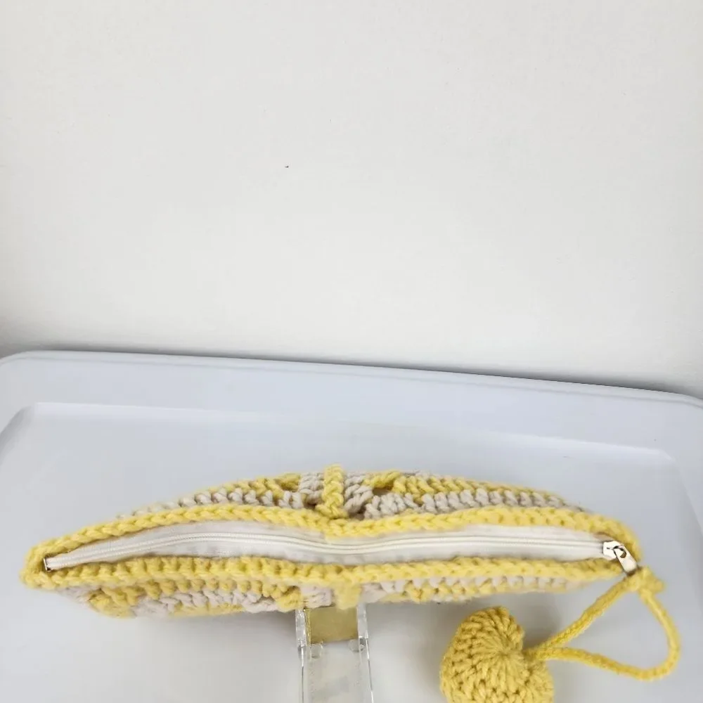 Handmade Crochet Granny Square Clutch Yellow Cream Boho Heart Charm Makeup Pouch - Picture 13 of 15